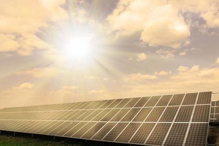 家庭太陽(yáng)能光伏發(fā)電站安裝注意事項(xiàng)