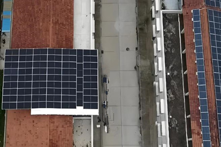 農(nóng)村屋頂光伏發(fā)電有沒有輻射？光伏發(fā)電利弊分析！