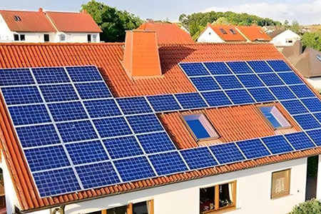 光伏發電站需要用到哪些設備？光伏板不可少！